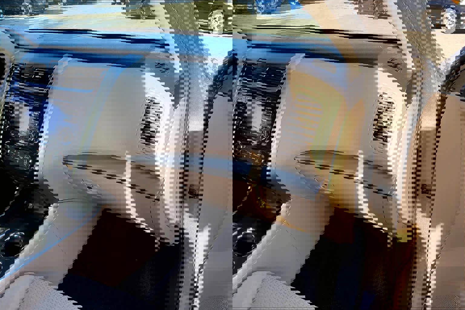 Used 2015 Nissan Altima 2.5 S w/ Special Edition Package image 17