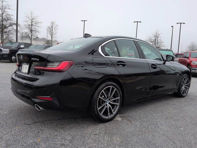 Used 2022 BMW 330e xDrive w/ Premium Package image 4