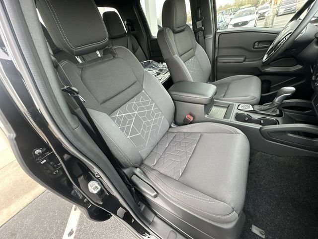 New 2026 Nissan Frontier SV w/ Tow Package AWD/4WD image 23
