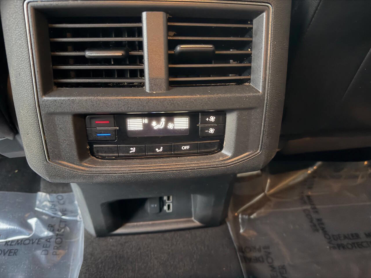 Used 2018 Volkswagen Atlas SE FWD image 14