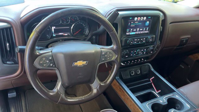 Used 2017 Chevrolet Silverado 2500 High Country w/ Duramax Plus Package AWD/4WD image 6
