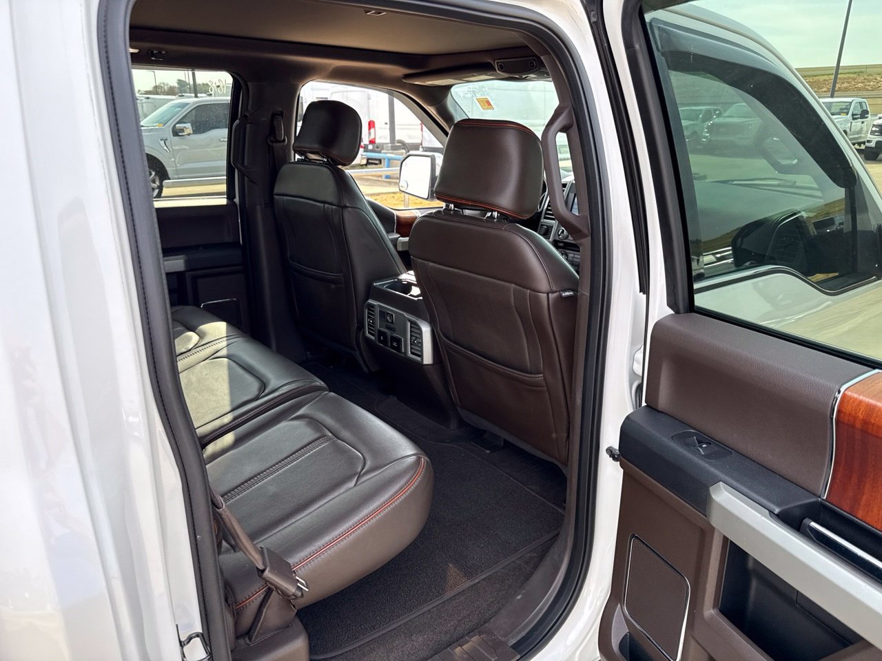 Used 2017 Ford F150 King Ranch w/ Equipment Group 601A Luxury AWD/4WD image 12