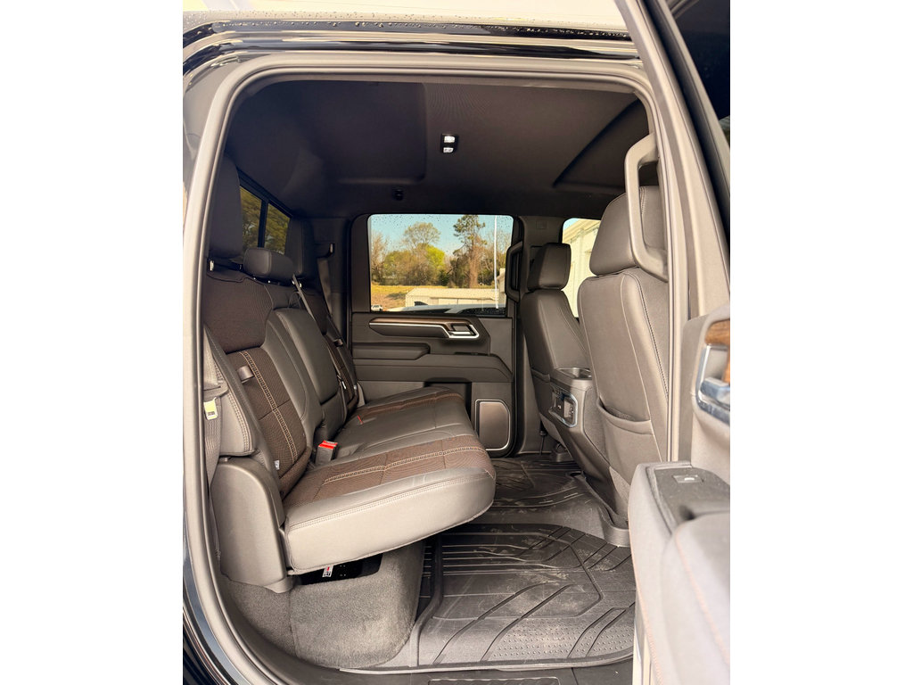 Used 2026 Chevrolet Silverado 2500 High Country w/ Midnight Edition image 21