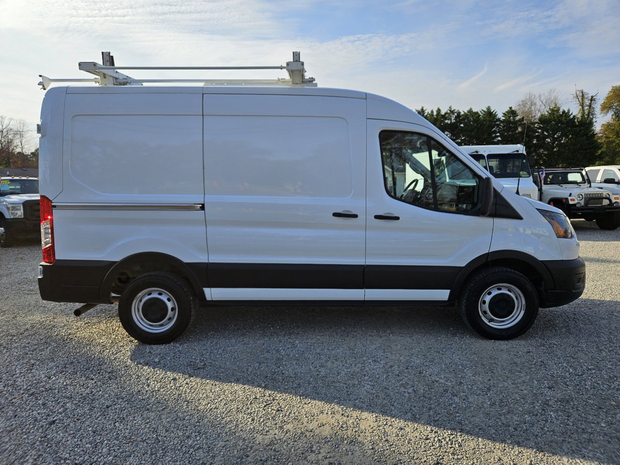 Used 2020 Ford Transit 250 Medium Roof image 5