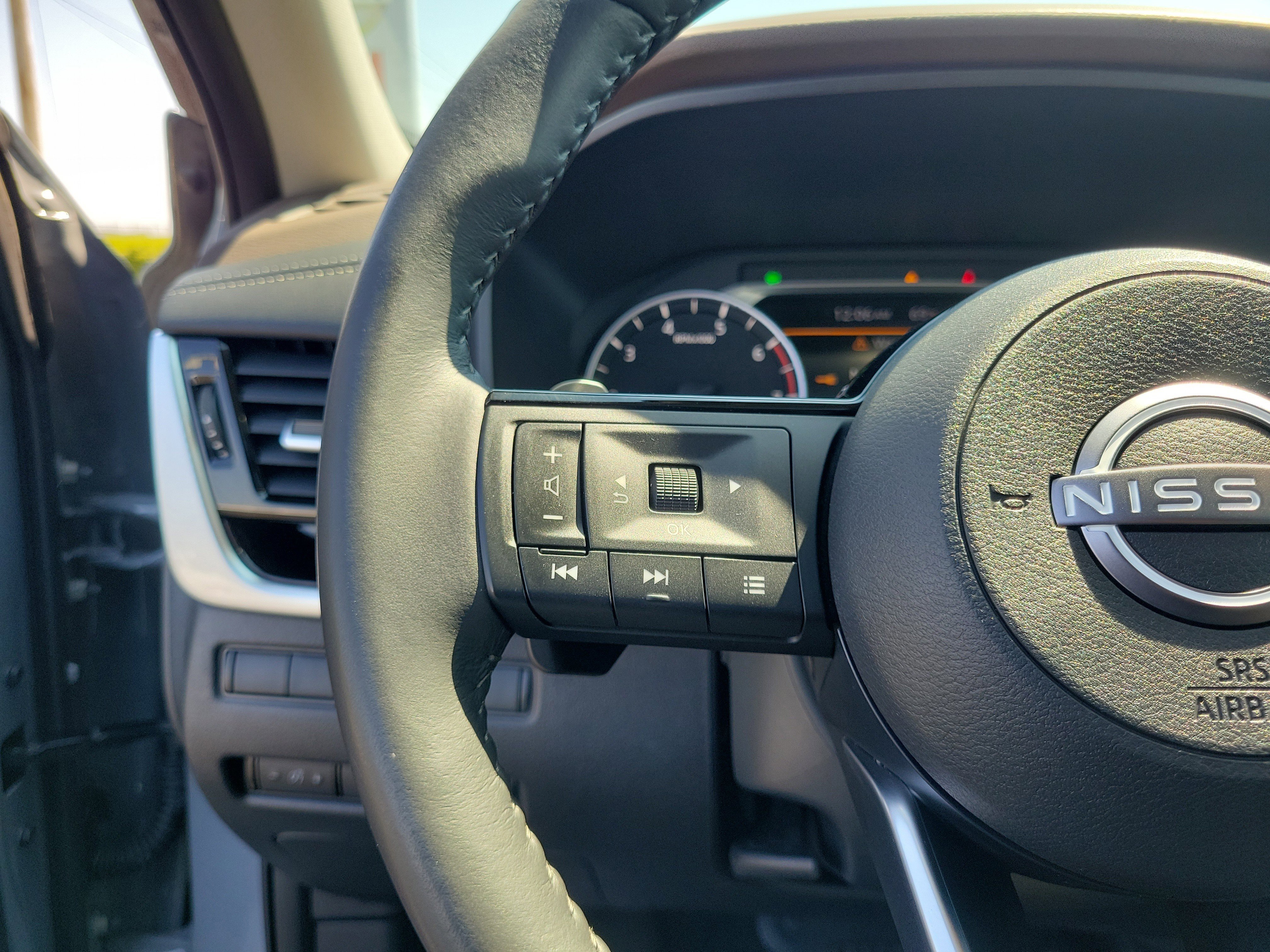 Certified 2023 Nissan Rogue SL image 22