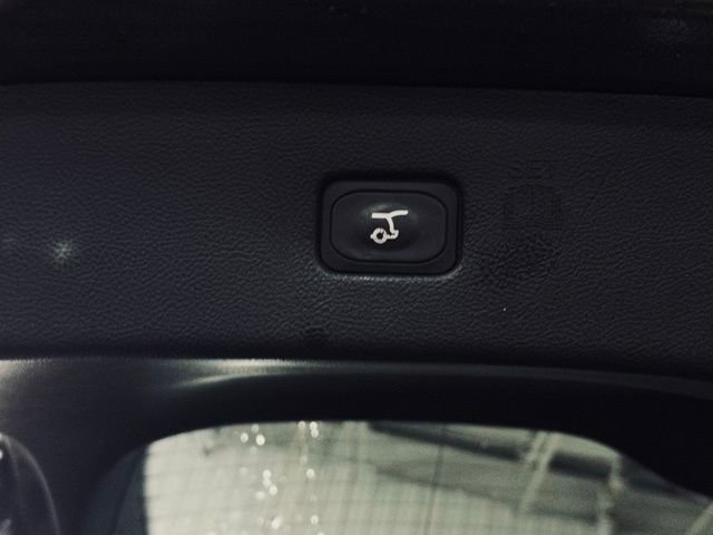 Used 2022 Ford Edge SEL w/ Convenience Package image 12