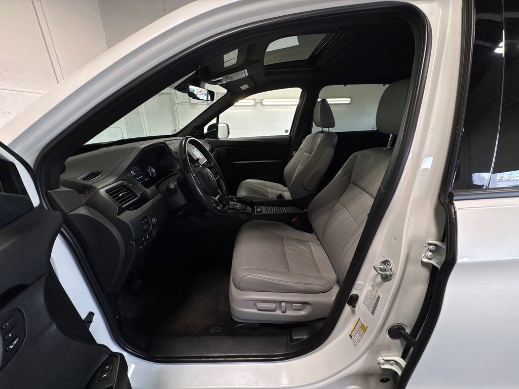 Used 2022 Honda Passport Elite image 21