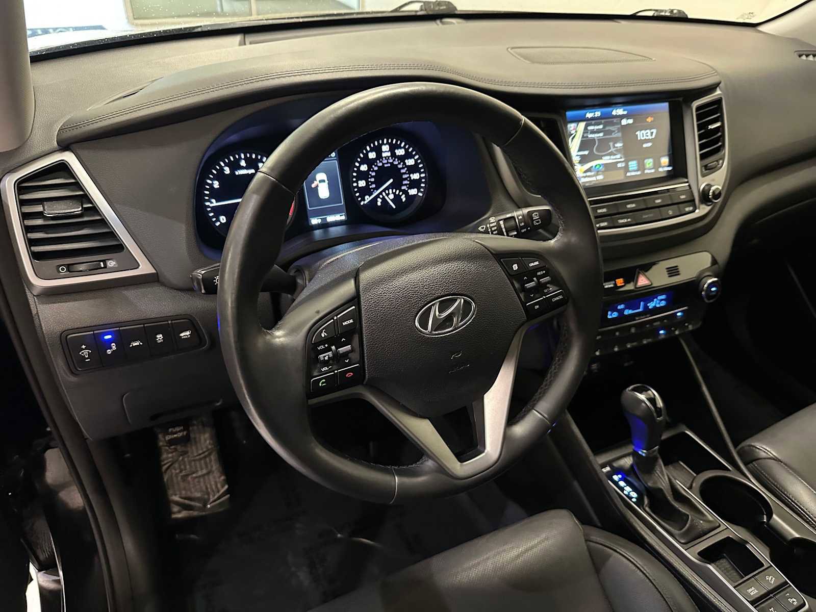 Used 2018 Hyundai Tucson Limited w/ Ultimate Package 02 AWD/4WD image 2