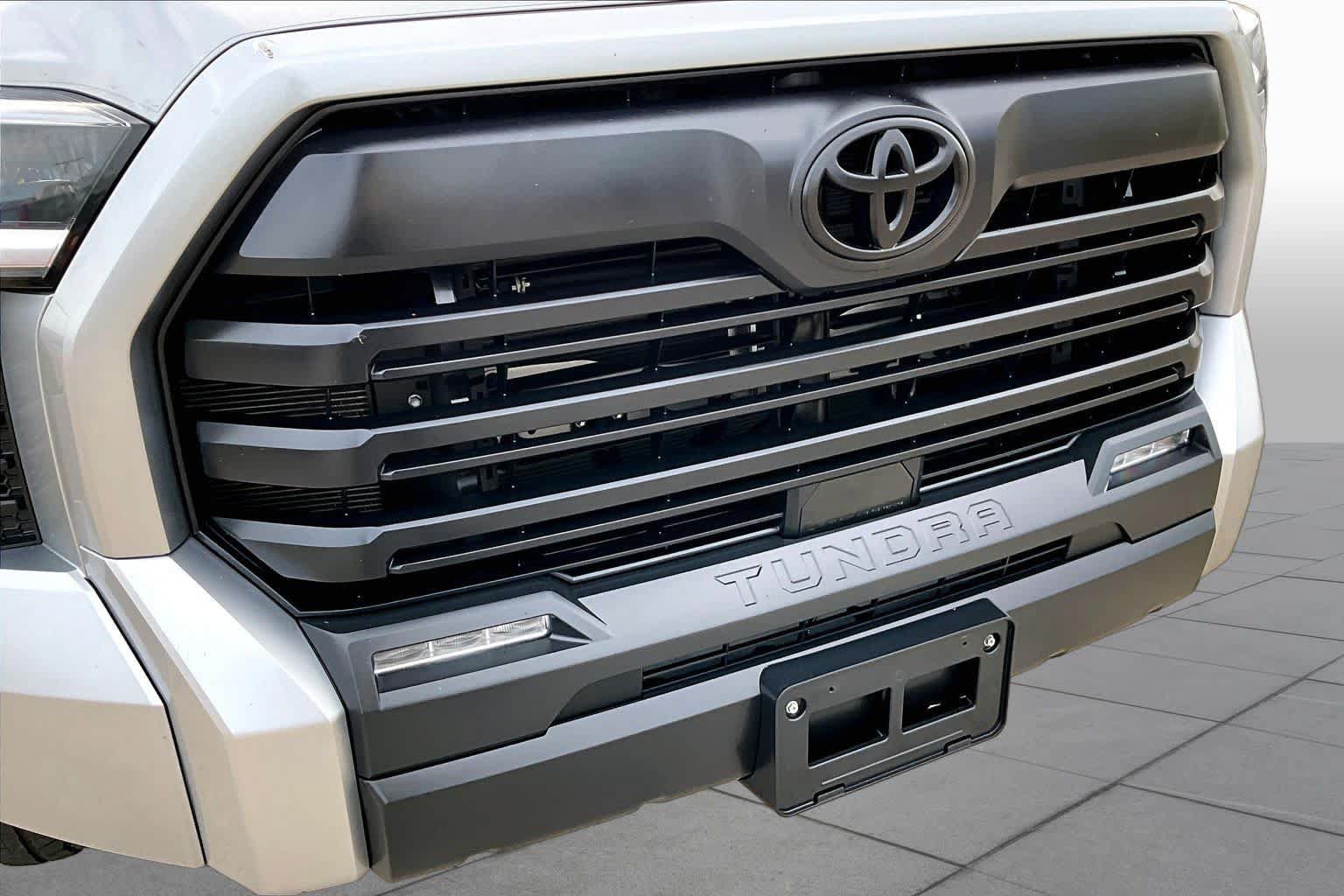 Used 2024 Toyota Tundra SR5 w/ SR5 Premium Package AWD/4WD image 30
