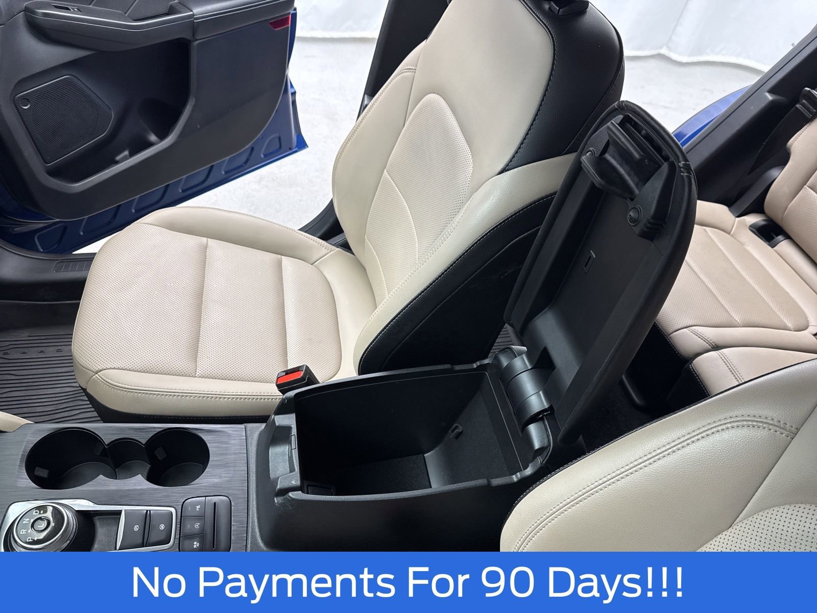 Certified 2022 Ford Escape Titanium w/ Class II Trailer Tow Package image 20