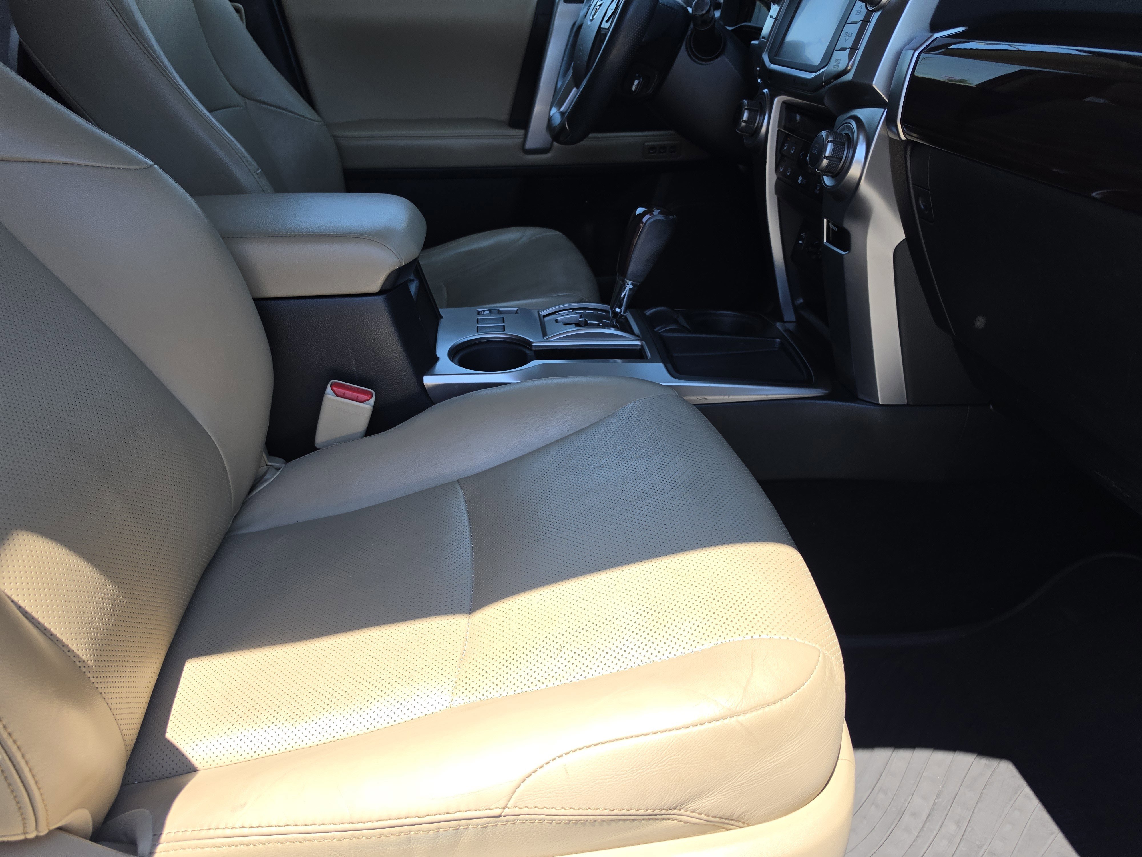 Used 2015 Toyota 4Runner Limited RWD image 13