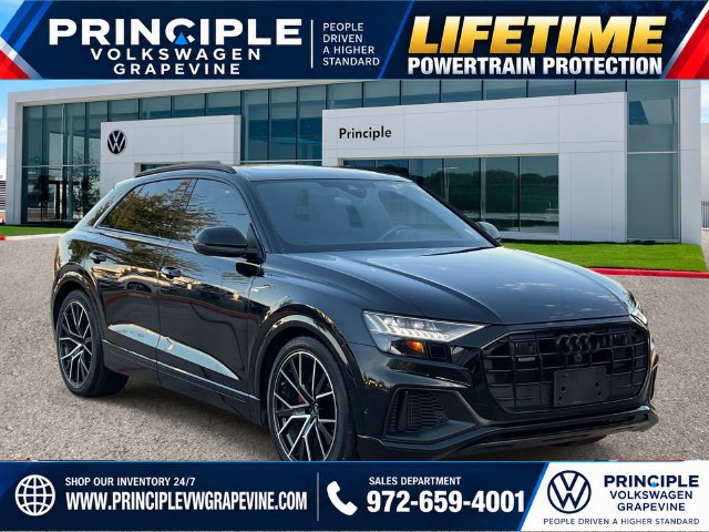 Used 2023 Audi Q8 Prestige w/ Prestige Package AWD/4WD image 2