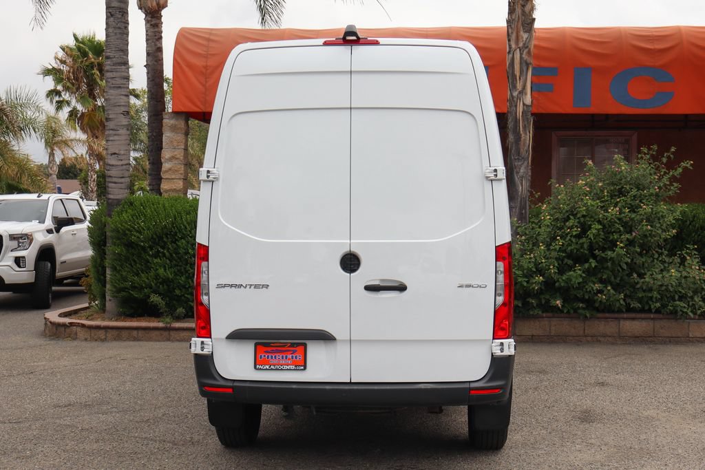 Used 2025 Mercedes-Benz Sprinter 2500 image 7