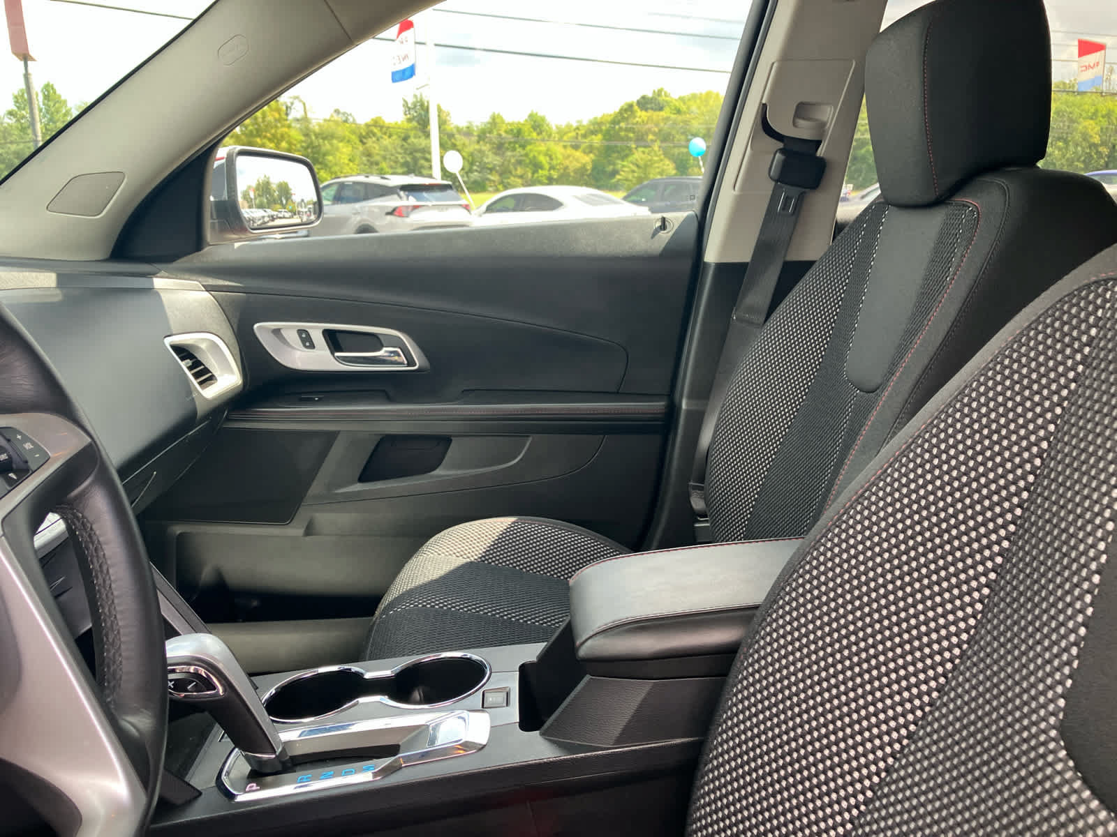 Used 2015 Chevrolet Equinox LT FWD image 10