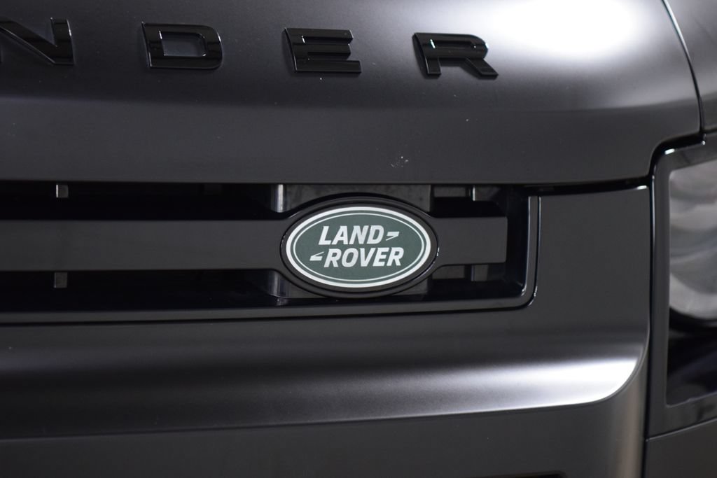 Used 2024 Land Rover Defender 130 X AWD/4WD image 16