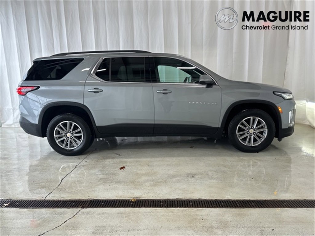 Used 2023 Chevrolet Traverse LT w/ LPO, Floor Liner Package image 2