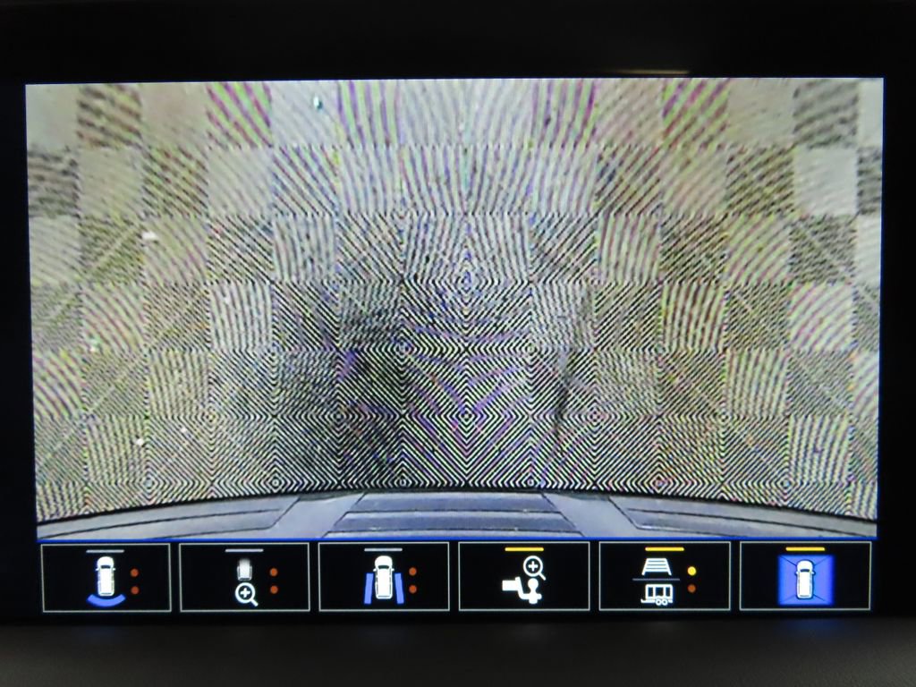 Used 2024 GMC Yukon SLT w/ SLT Luxury Package AWD/4WD image 26