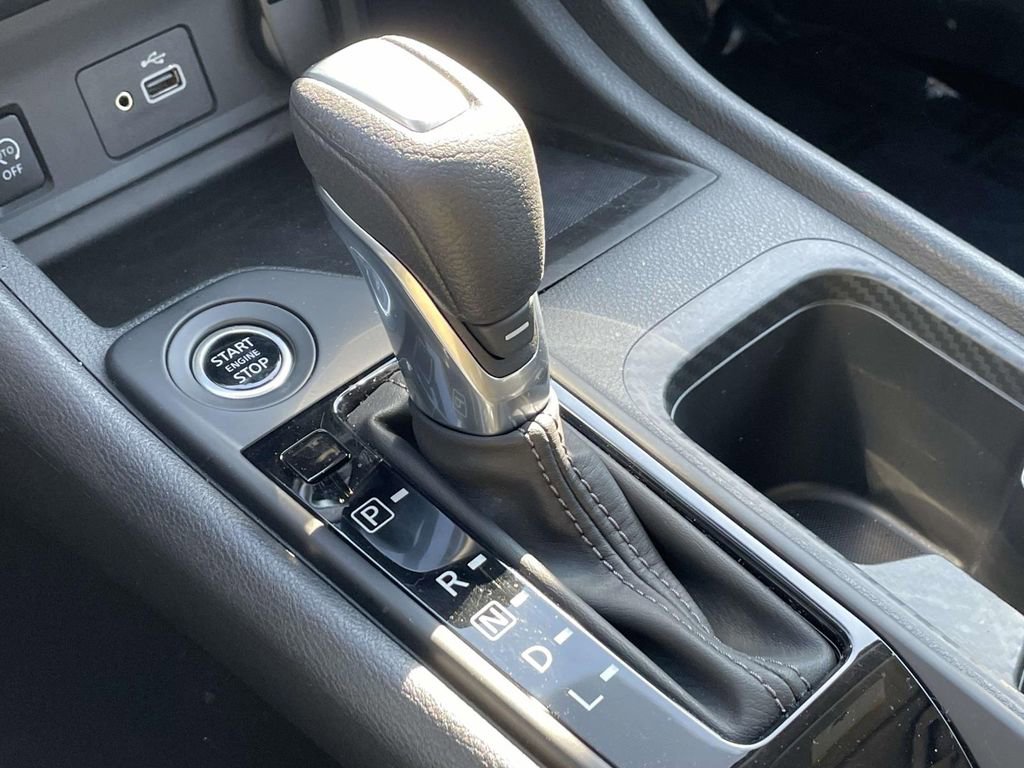 Used 2025 Nissan Sentra S image 30