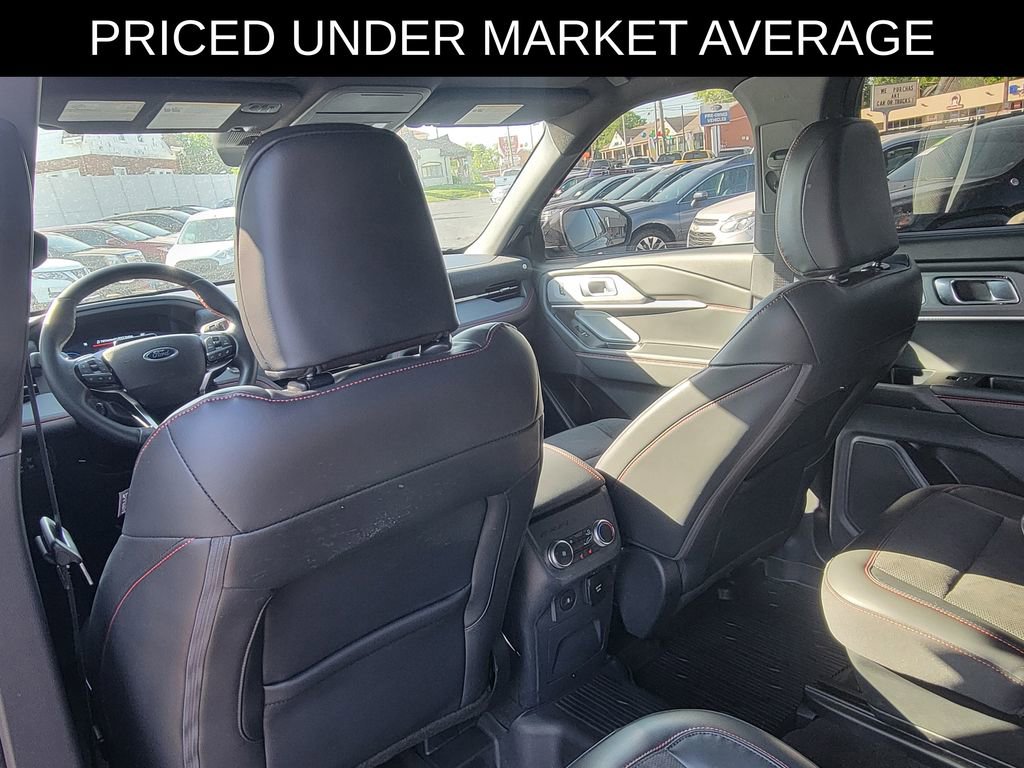 Used 2025 Ford Explorer ST AWD/4WD image 13