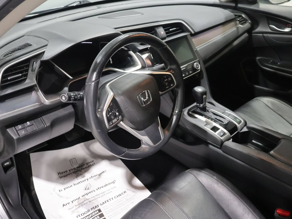 Used 2018 Honda Civic Touring image 16