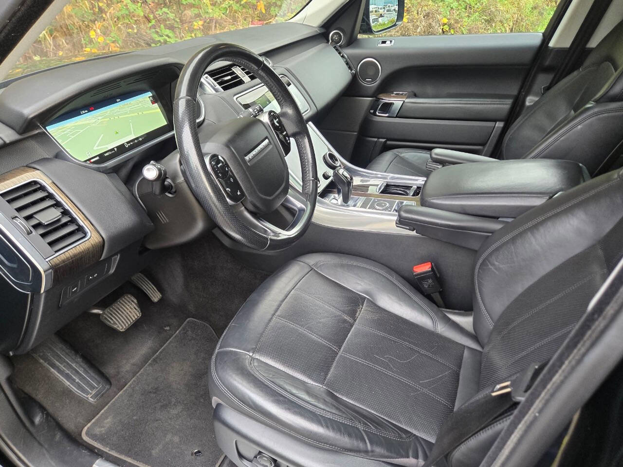 Used 2018 Land Rover Range Rover Sport HSE image 11