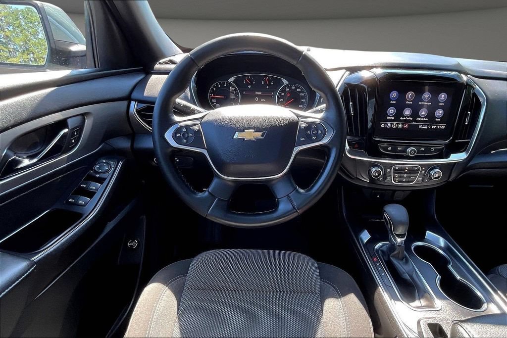 Used 2023 Chevrolet Traverse LT FWD image 11