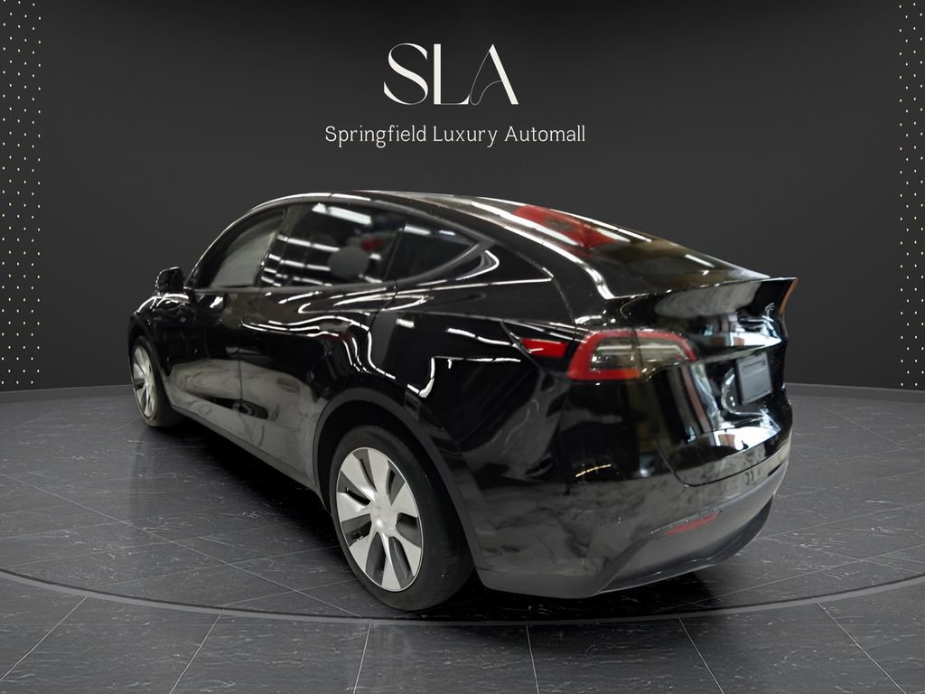 Used 2024 Tesla Model Y Long Range AWD/4WD image 6