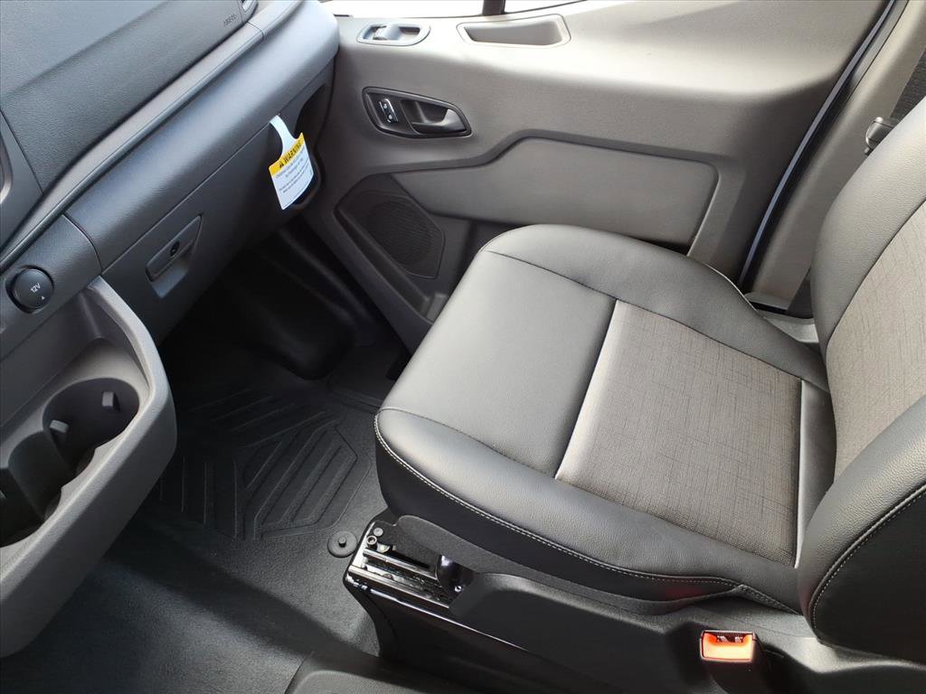New 2026 Ford Transit 250 148 Medium Roof image 19