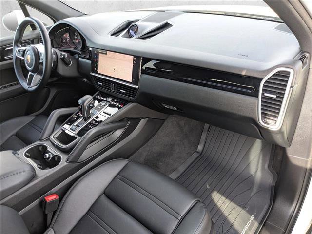 Used 2022 Porsche Cayenne image 24