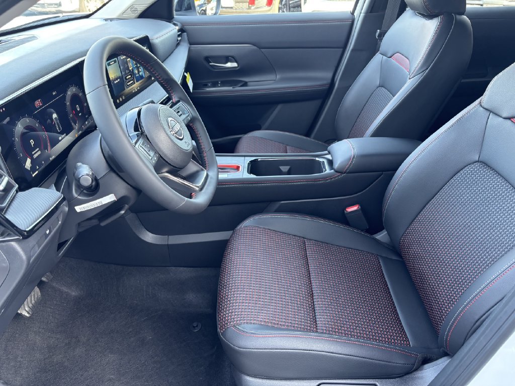 New 2027 Nissan Kicks SR AWD/4WD image 12