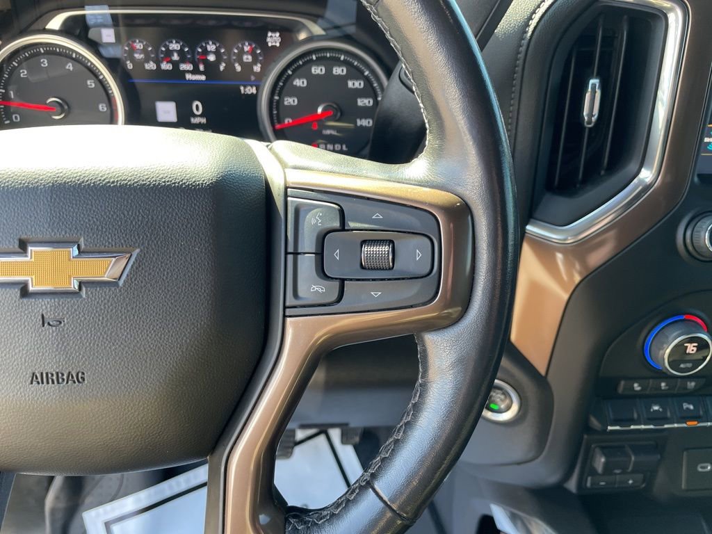 Used 2022 Chevrolet Silverado 1500 High Country w/ Technology Package image 17