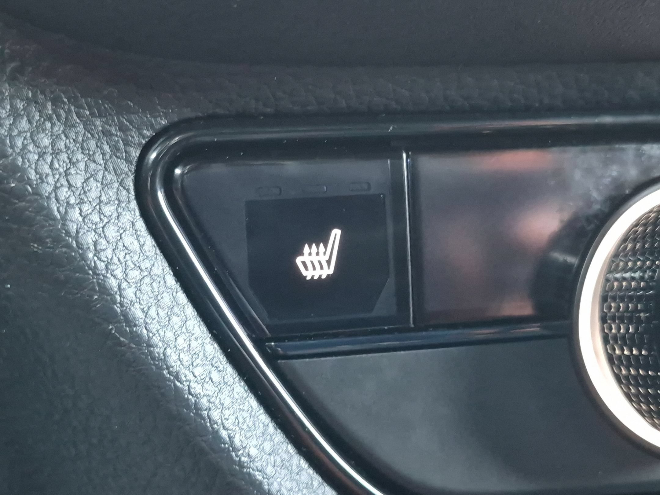 Certified 2025 Honda HR-V Sport image 21
