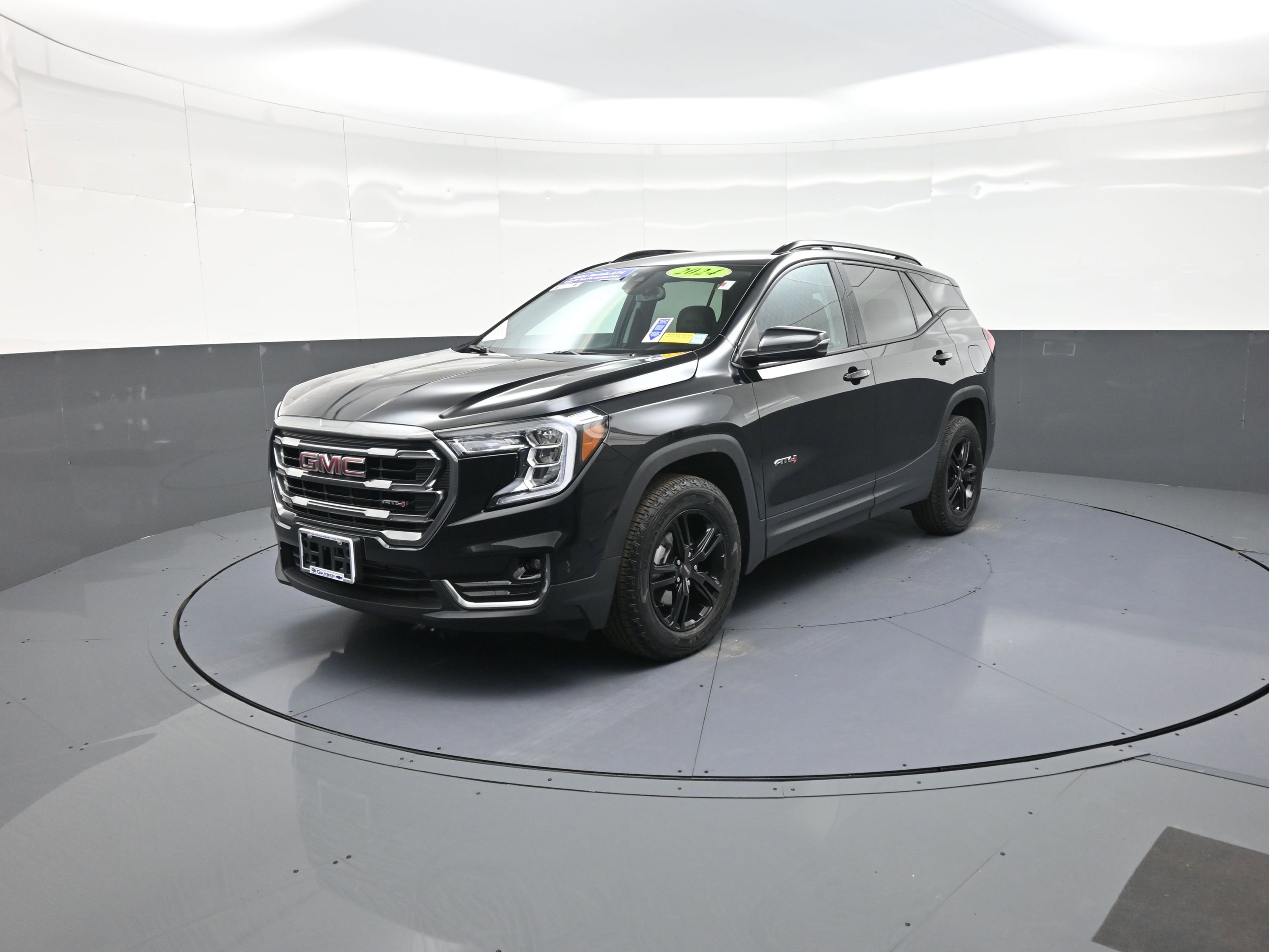 Used 2024 GMC Terrain AT4 image 7
