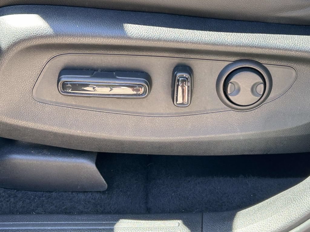 Used 2025 Honda CR-V EX-L image 14