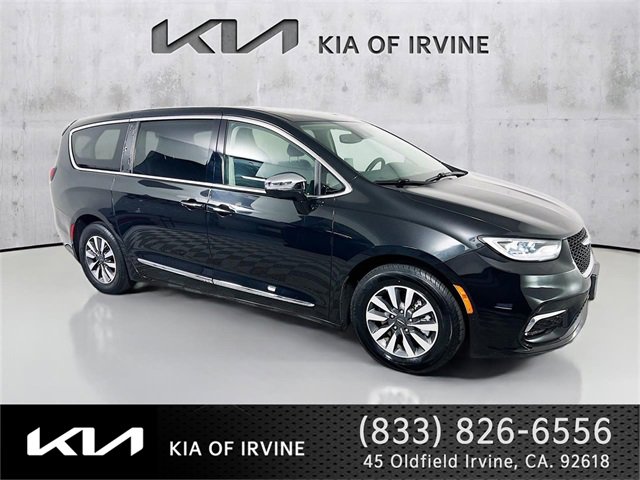 Used 2022 Chrysler Pacifica Limited