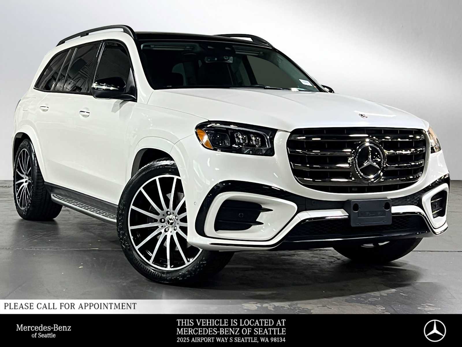 Used 2024 Mercedes-Benz GLS 580 4MATIC image 1
