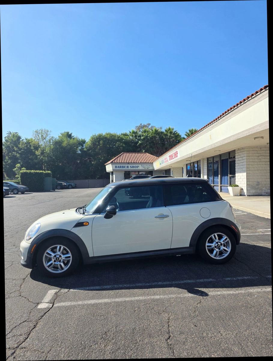 Used 2012 MINI Cooper Hardtop image 4