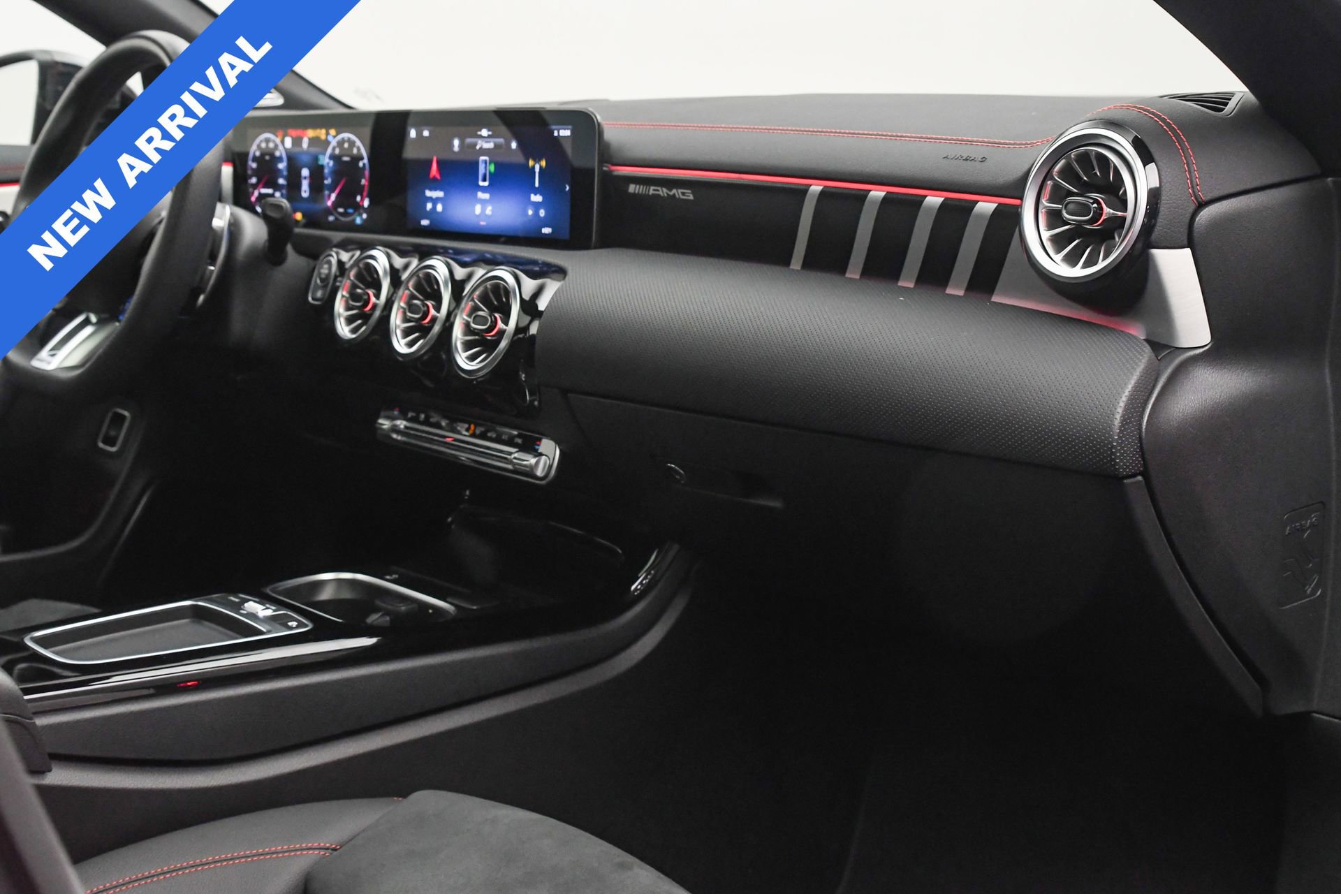 Used 2025 Mercedes-Benz CLA 35 AMG 4MATIC image 19