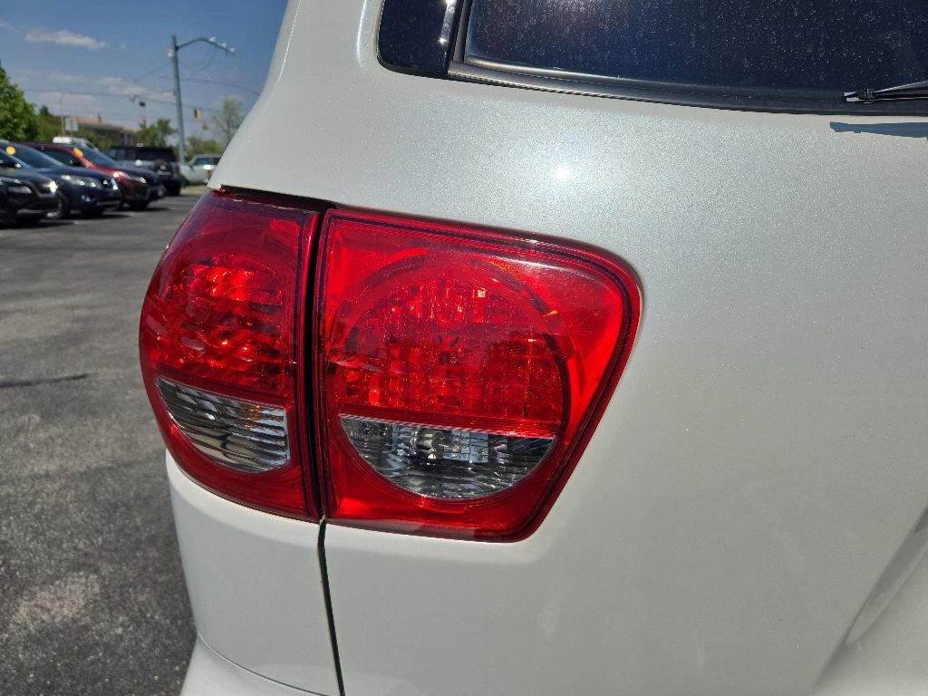 Used 2012 Toyota Sequoia Platinum AWD/4WD image 10