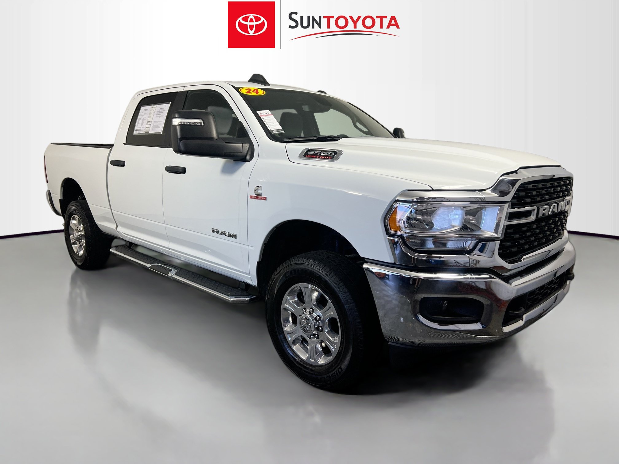 Used 2024 RAM 2500 Big Horn AWD/4WD image 1