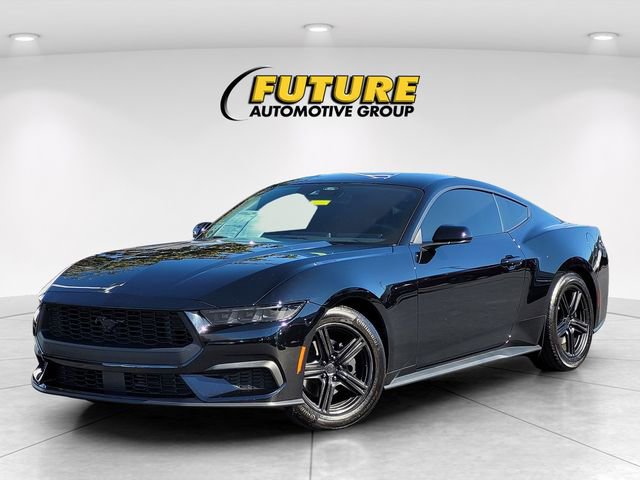 Used 2025 Ford Mustang Coupe image 5