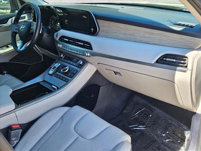 Used 2021 Hyundai Palisade Limited image 18