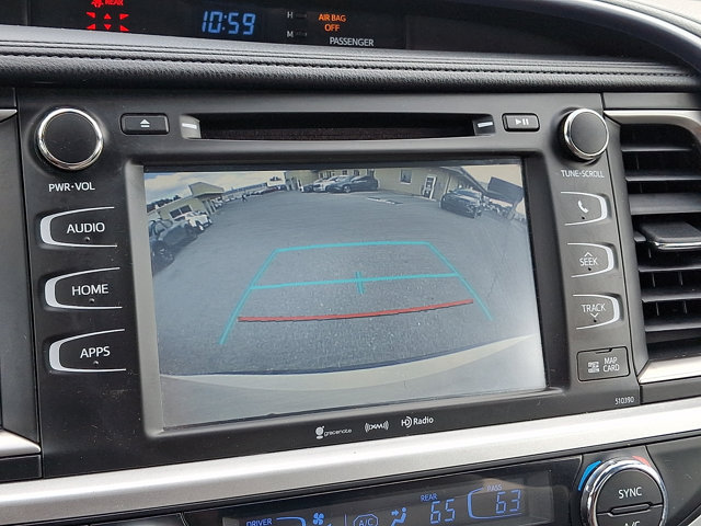 Used 2019 Toyota Highlander XLE AWD/4WD image 19
