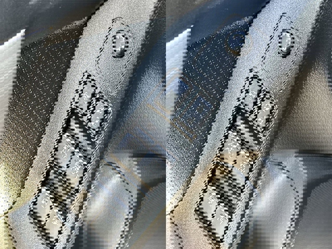 Used 2017 Subaru Forester 2.0XT Premium w/ Popular Package #2A image 18