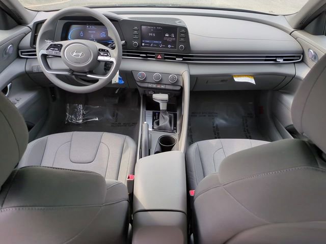 New 2026 Hyundai Elantra SE FWD image 14