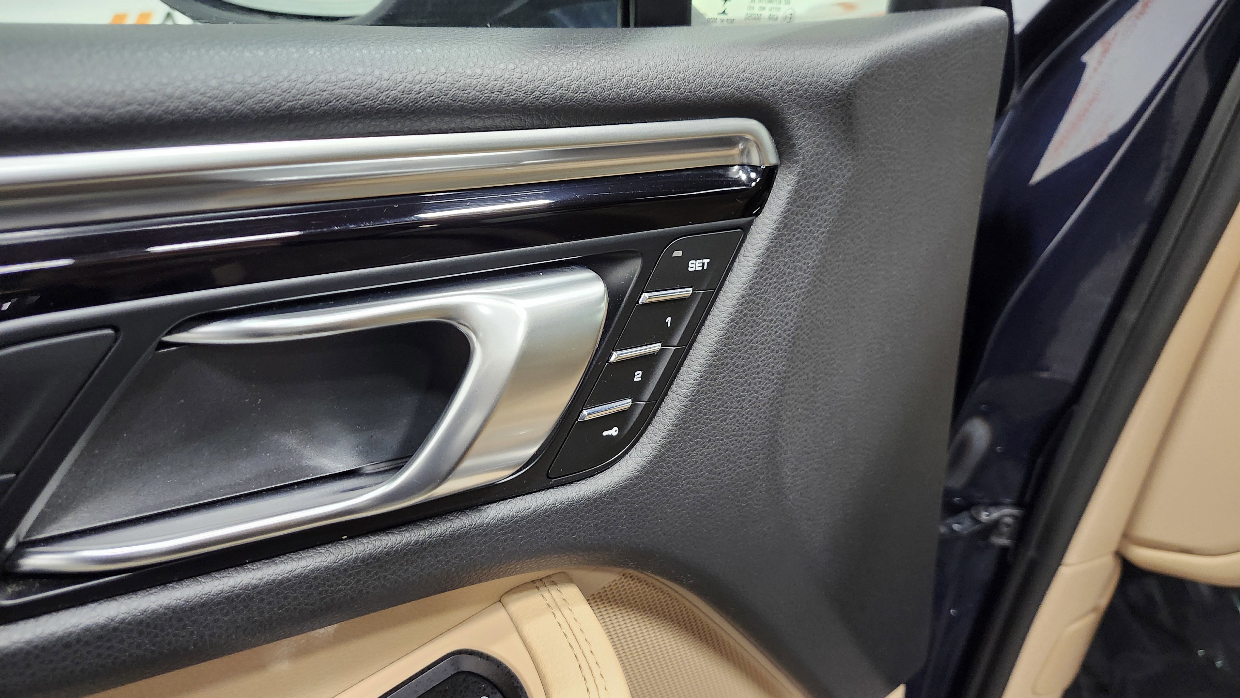 Used 2023 Porsche Macan S image 29