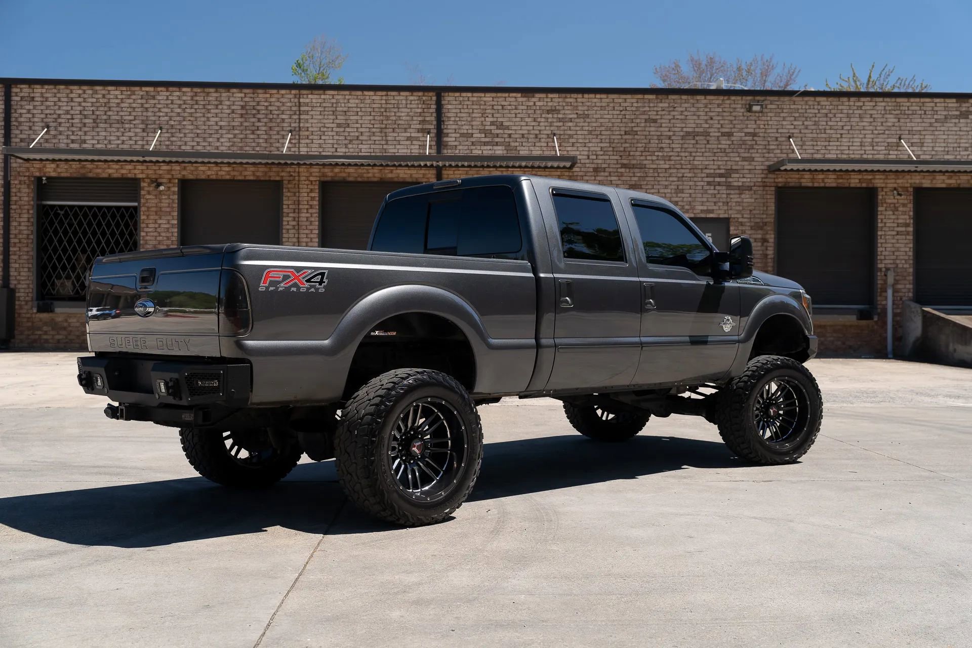 Used 2015 Ford F250 Lariat w/ Lariat Ultimate Package image 2