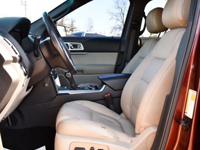 Used 2015 Ford Explorer XLT w/ Equipment Group 202B image 12