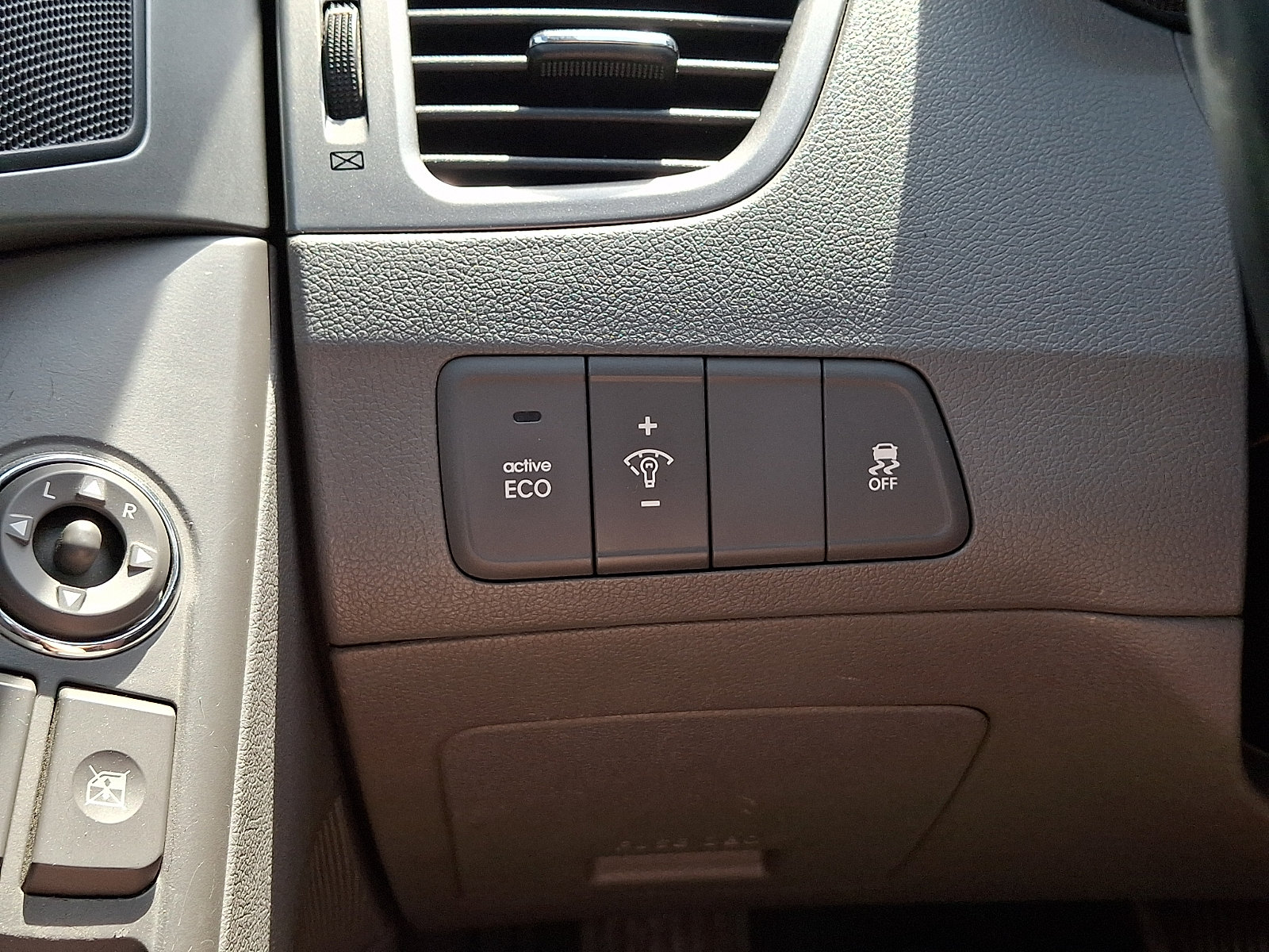 Used 2013 Hyundai Elantra Limited FWD image 22