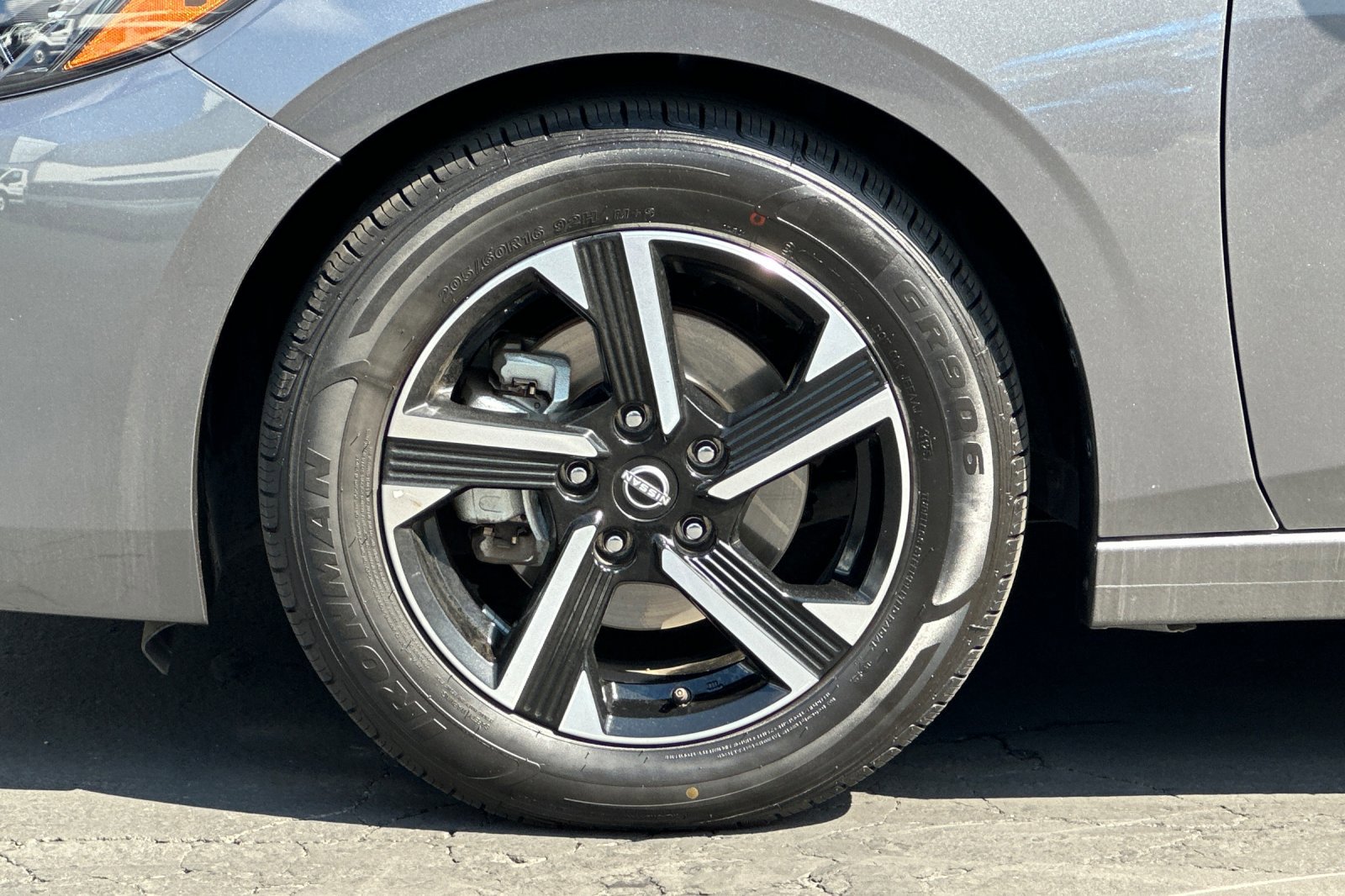 Used 2024 Nissan Sentra SV image 24